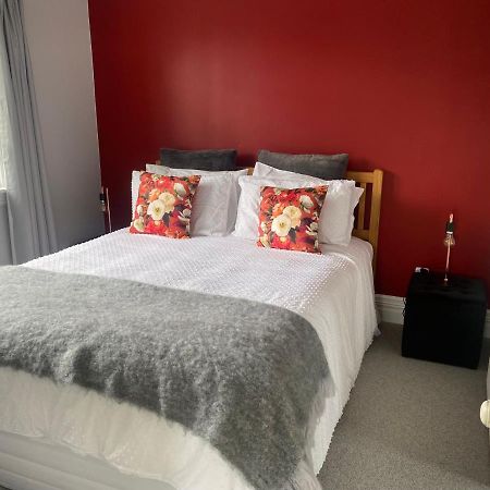 Prodigal Daughter Gourmet Lodge Martinborough Exterior foto